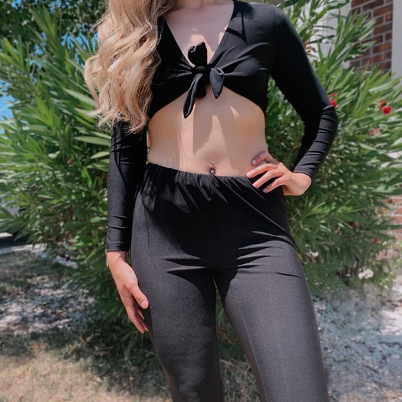 Two piece set - Picture 1 of 1